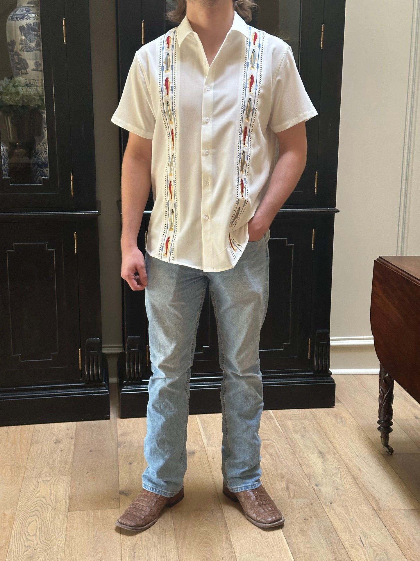 Gulf Coast Bay Guayabera – Redfish & Trout Edition| Classic White, Short Sleeve
